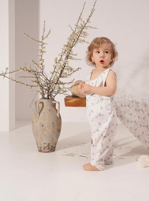 Salopeta cu iepurasi blue din muselina