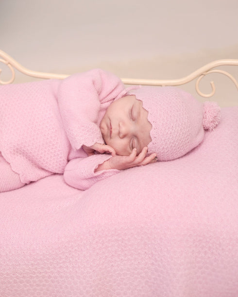 Caciula roz din lana cu casmir cu ciucure