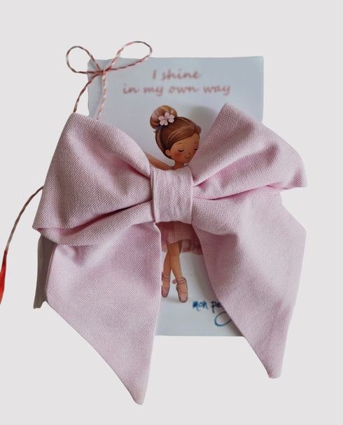 Fundita de par roz Martisor