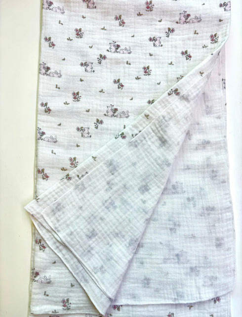 Paturica cu iepurasi roz