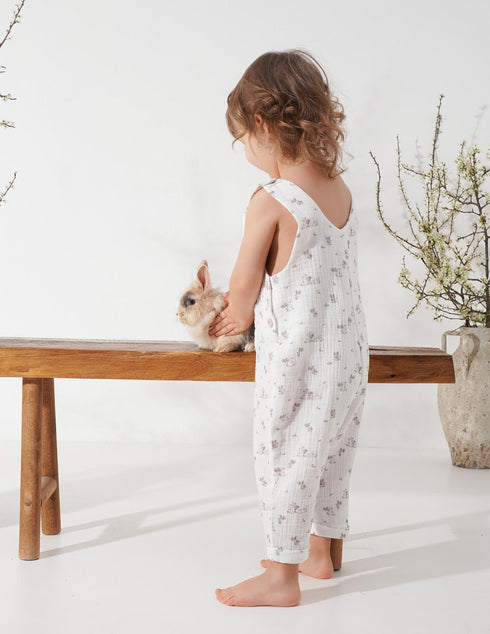 Salopeta cu iepuras roz din muselina