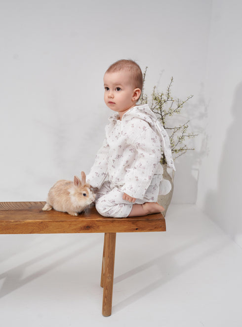 Hanorac cu urechi de iepuras din muselina