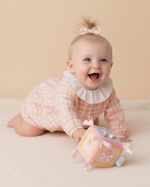 Body carouri galbene si guler cret alb