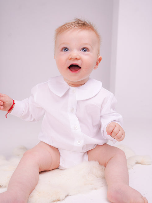 Body alb cu guler rotund