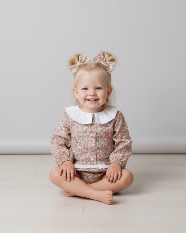 Body cu flori si guler cret