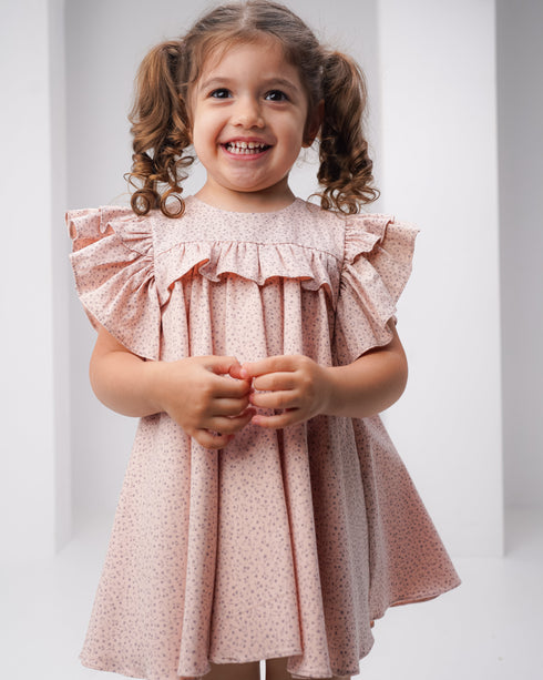 Rochie roz pudra cu floricele si volane