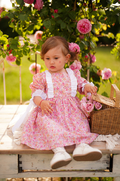 Rochie flori roz si volane albe