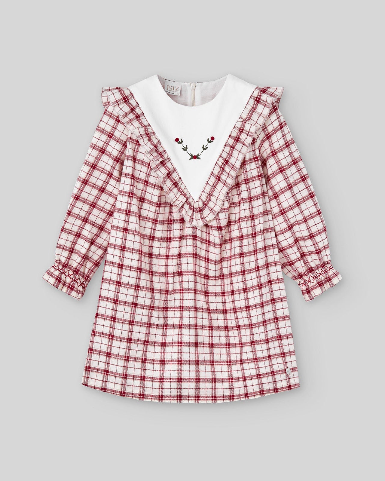 Rochie cu carouri rosii cu piept brodat