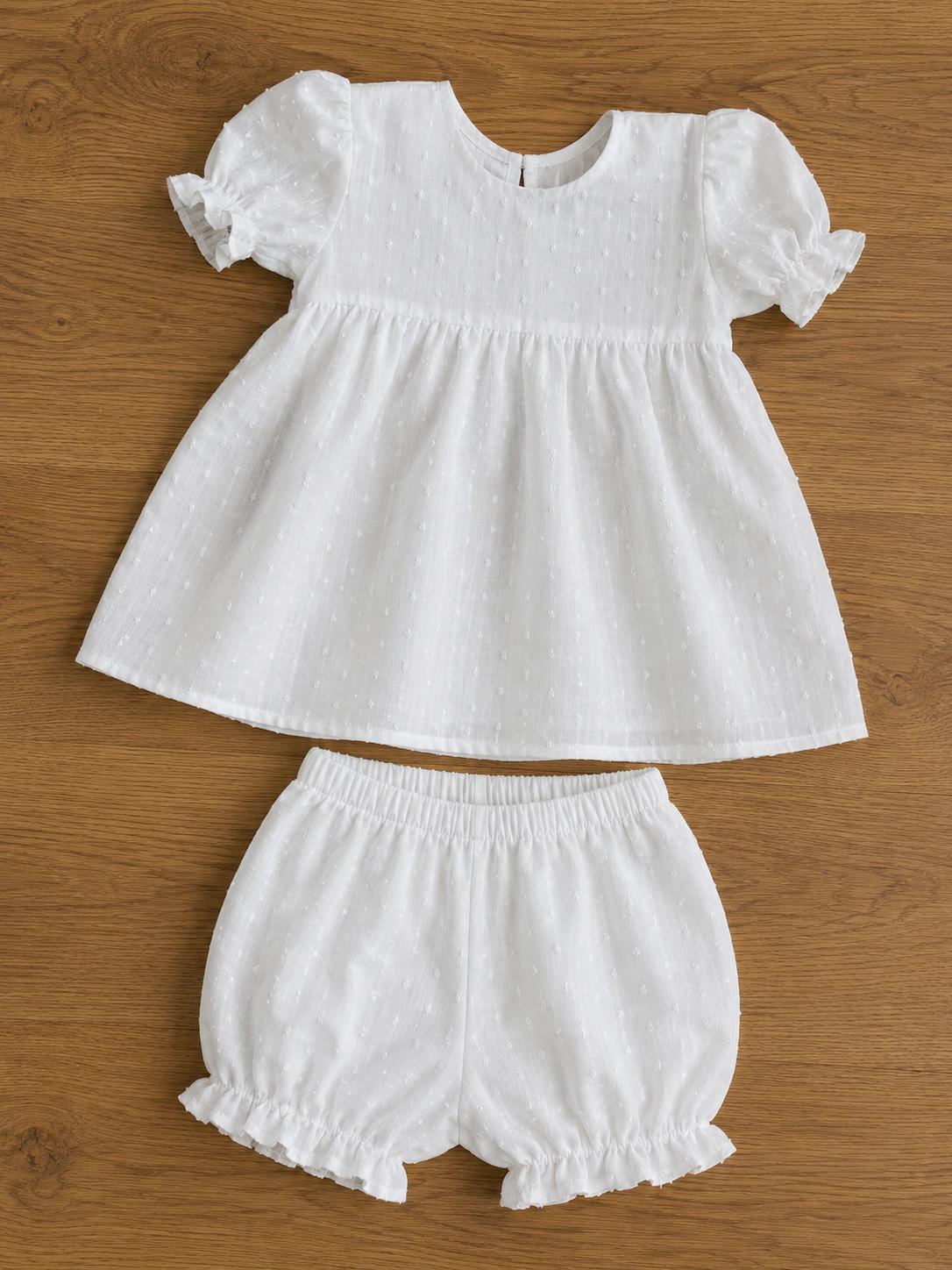 Pijama alba cu buline