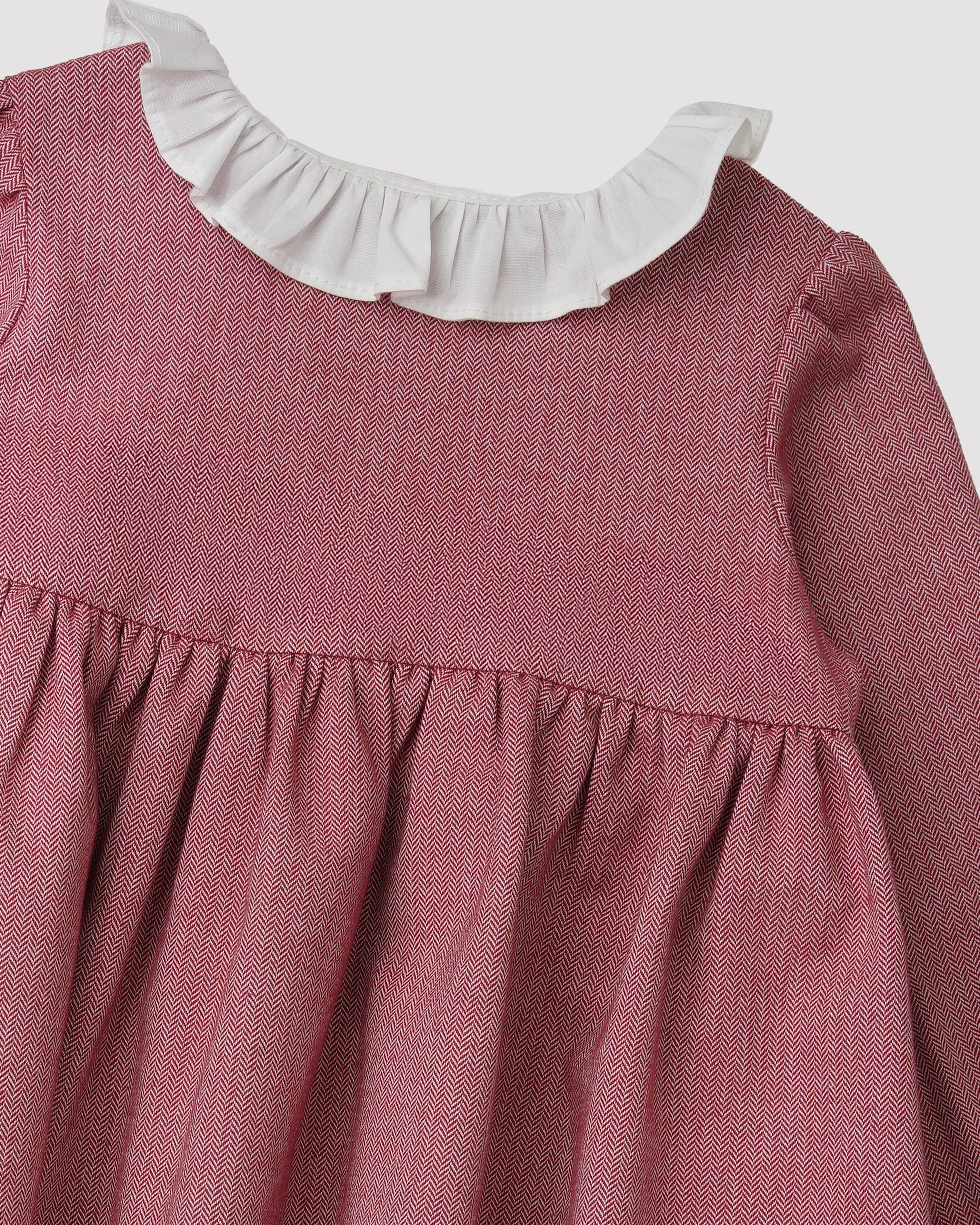 Rochie din stofa cu guler cret