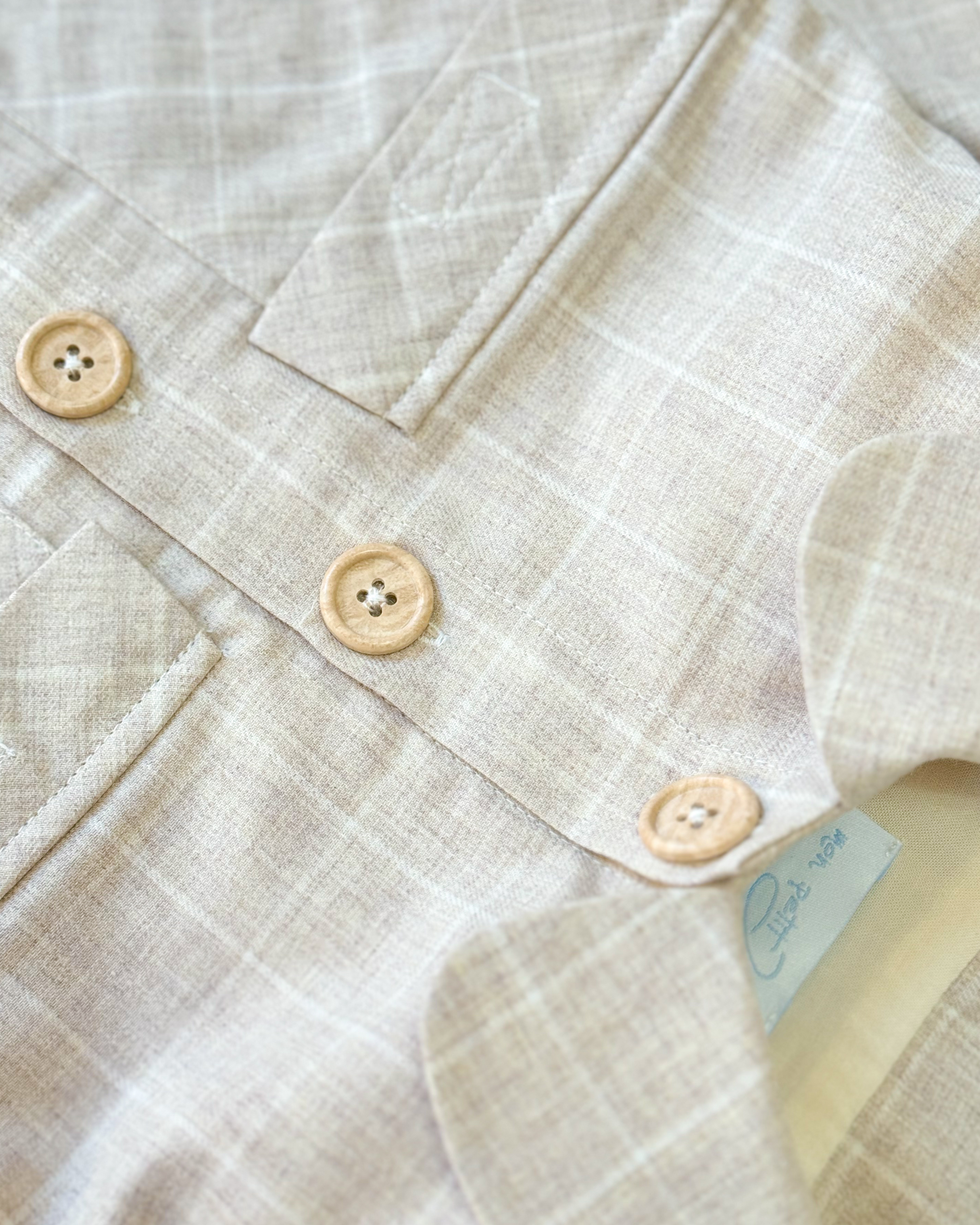 JACHETA CAROURI BEJ GULER ROTUND SI BUZUNARE