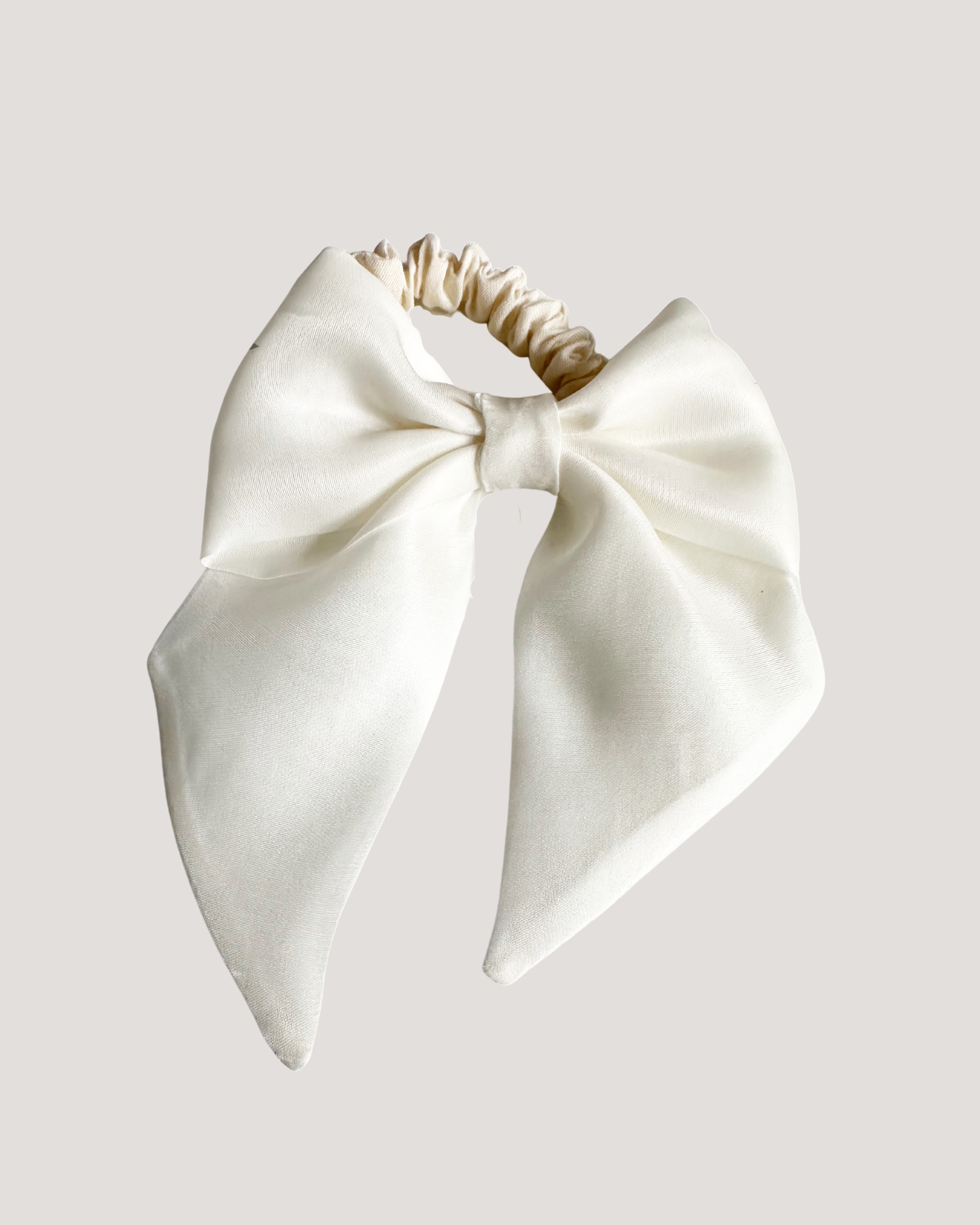 Funda din matase cu elastic