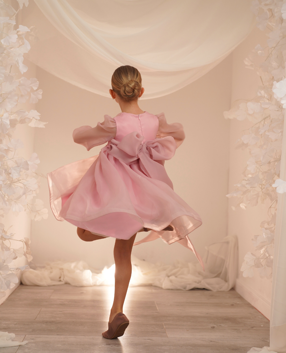 VESTIDO ORGANZA LAZO