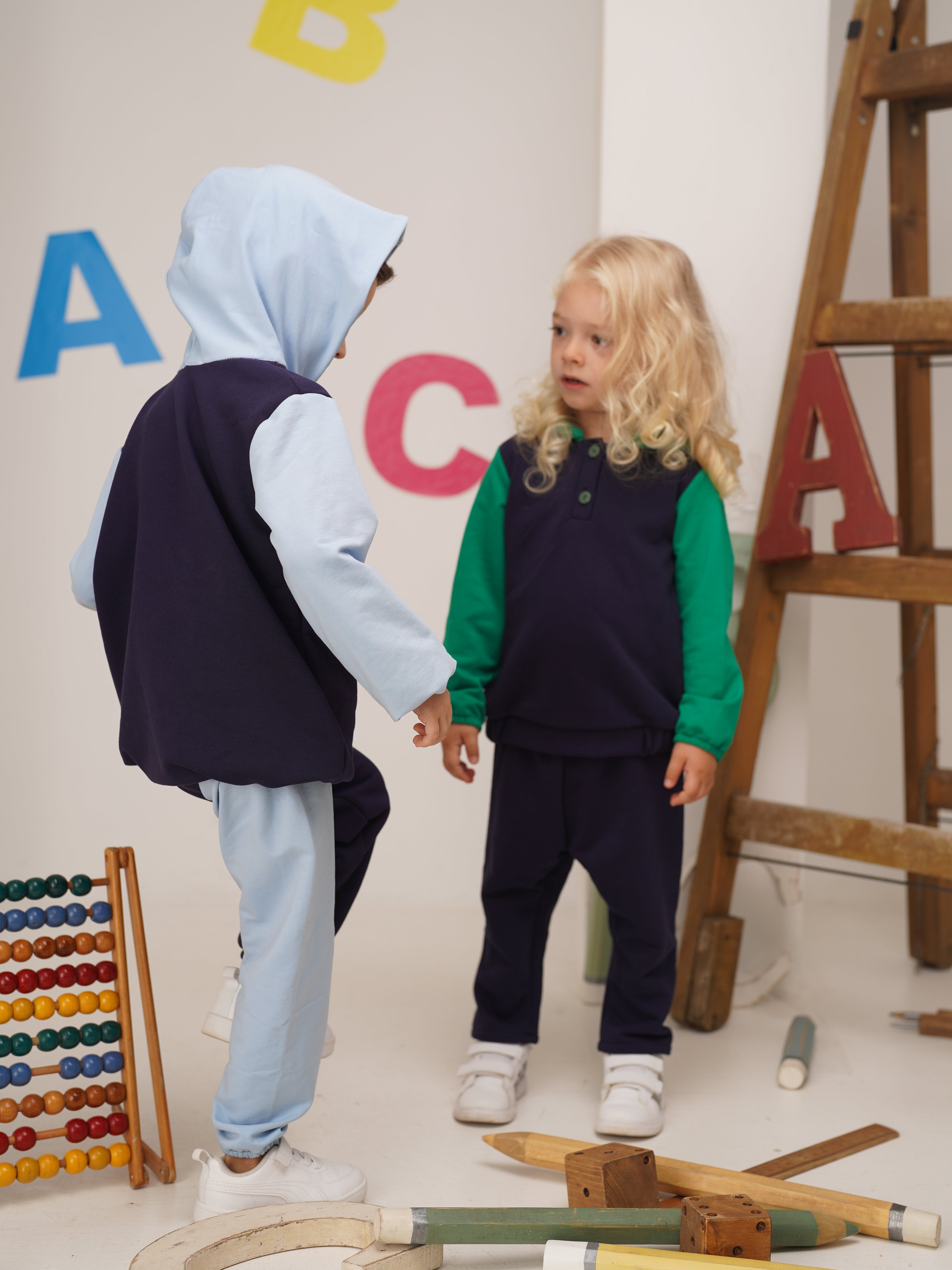 Hanorac jerse cu gluga bleumarin/bleu