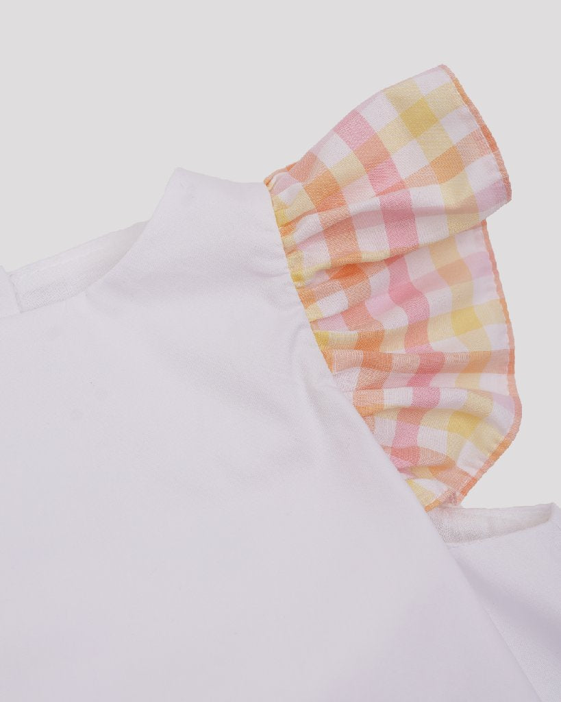 Compleu alb cu volanase in carouri