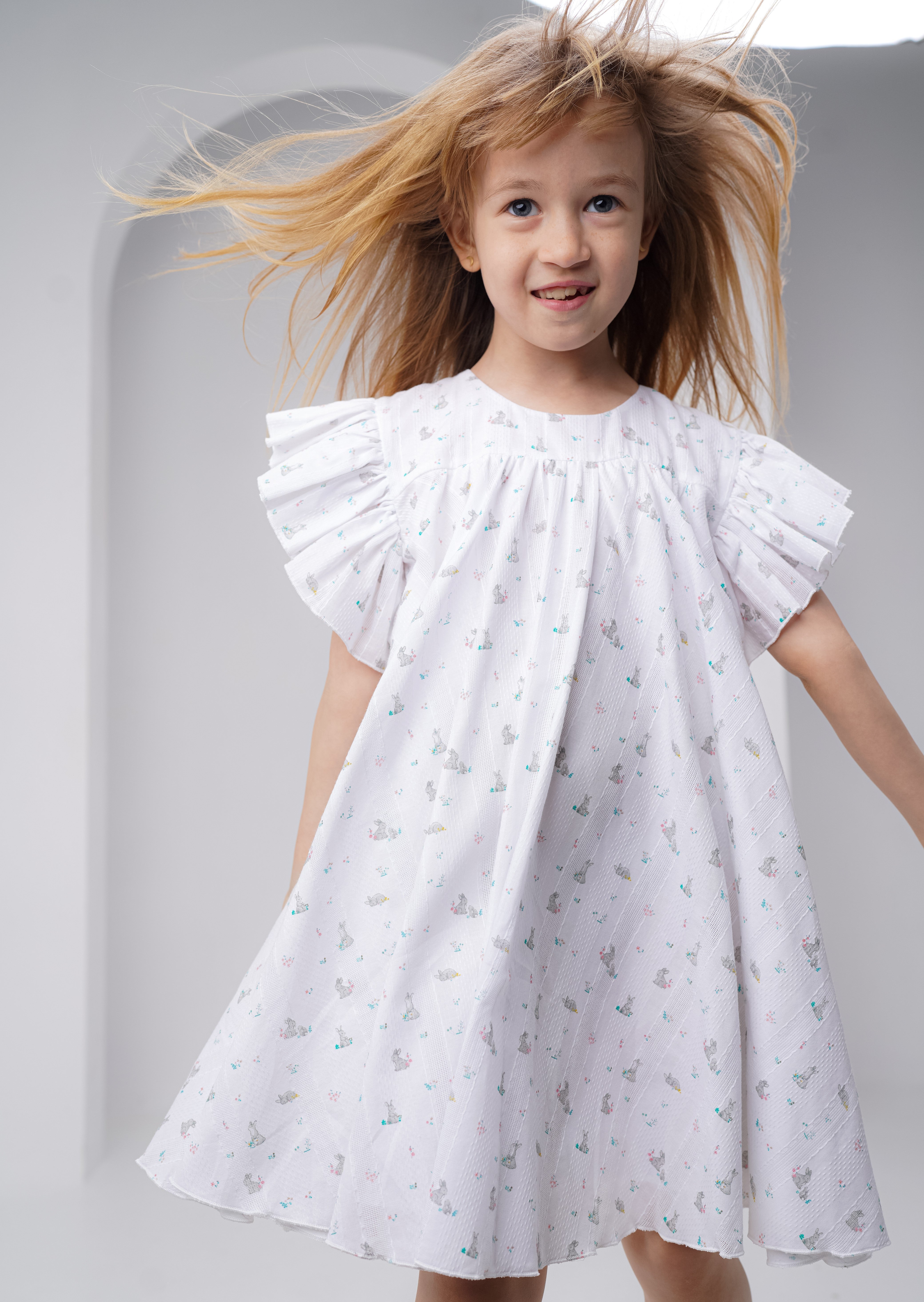 Rochie alba din bumbac brodat