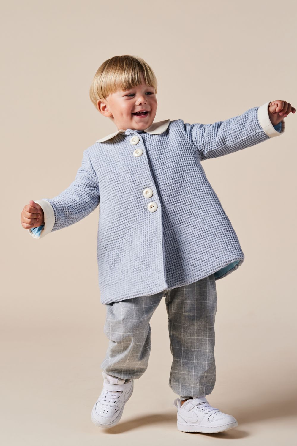 Palton din waffle si guler rotund