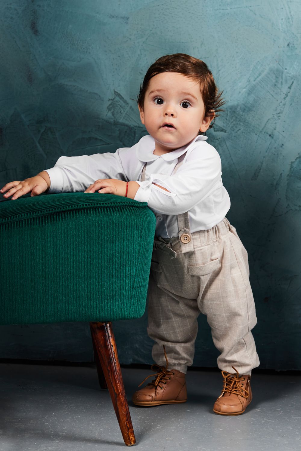 Salopeta carouri bej cu bretele