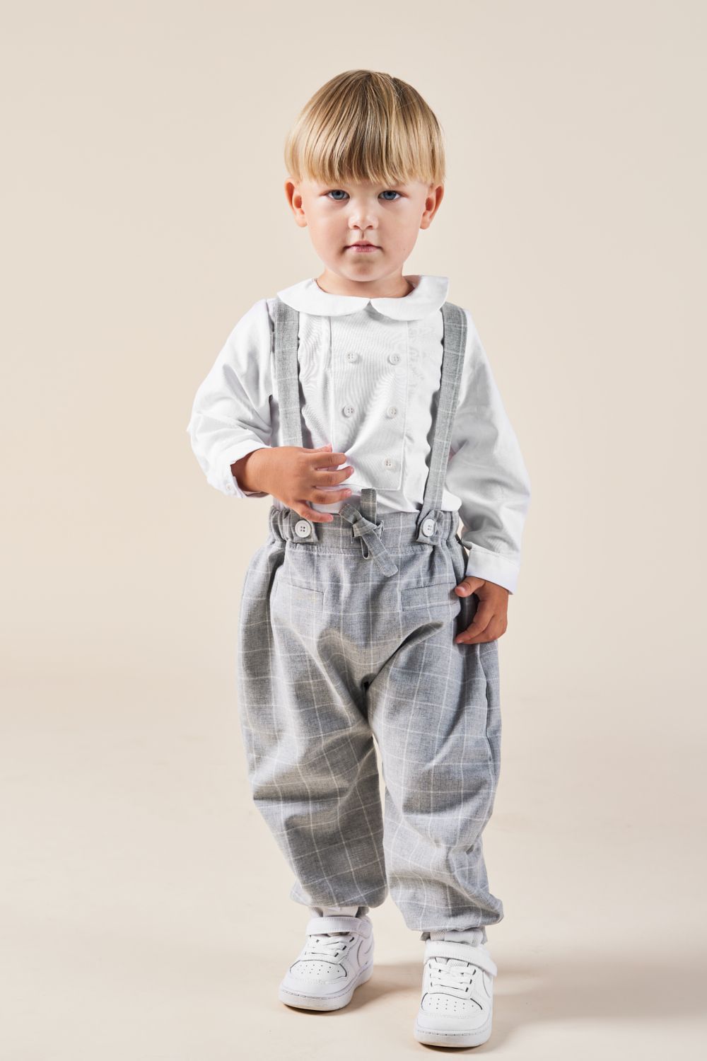 Salopeta cu carouri gri si bretele